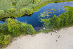 The team setting up nets for bat catching. Pripiat-Stokhid National Park in the Polesie area, Ukraine. Photo taken with a drone. © Daniel Rosengren
